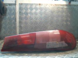 Fanale posteriore principale sinistro (luci)
