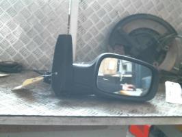 Retrovisor izquierdo