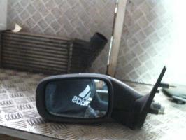 Retrovisor izquierdo