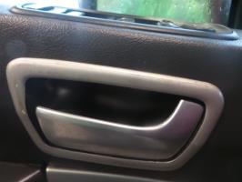 Poignee interieur avant gauche