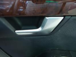 Poignee interieur avant droit