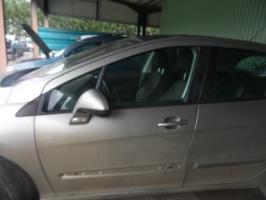Poignee porte avant gauche