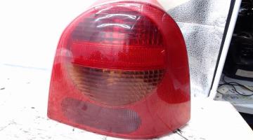 Feu arriere secondaire droit (feux)