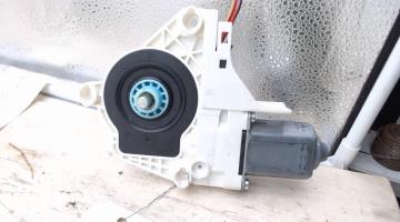 Moteur leve vitre arriere droit