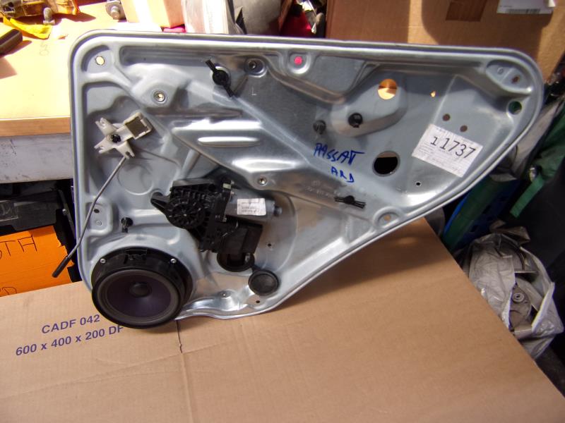 Mecanisme de leve vitre electrique arriere droit