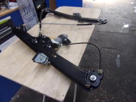 Leve vitre electrique avant droit