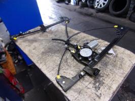 Leve vitre electrique avant droit
