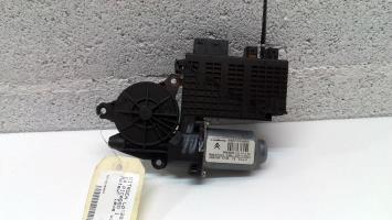 Moteur leve vitre avant gauche