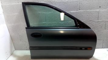 Porte avant droit