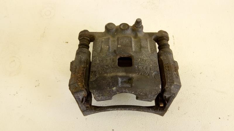 Etrier avant gauche (freinage)