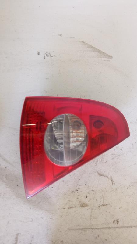 Fanale posteriore principale sinistro (luci)