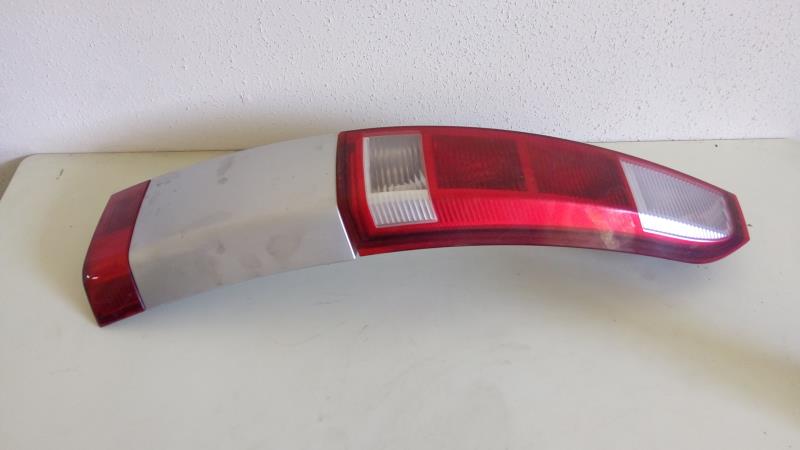 Fanale posteriore principale destro (luci)