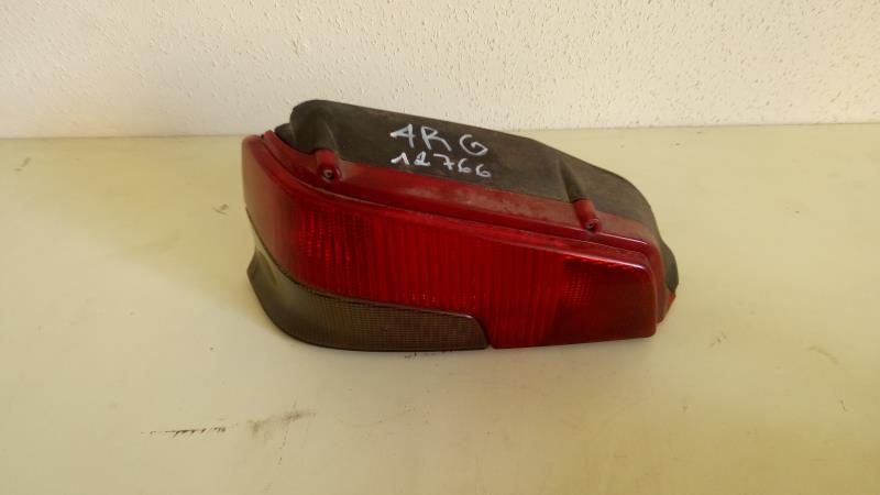 Fanale posteriore principale sinistro (luci)