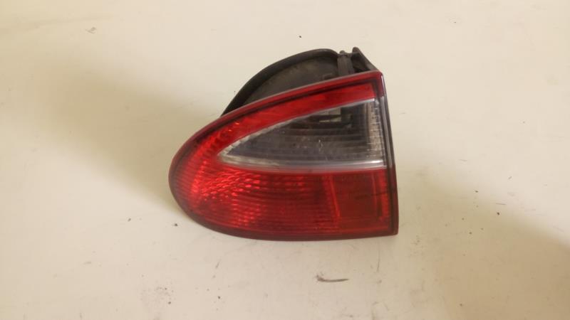 Fanale posteriore principale sinistro (luci)