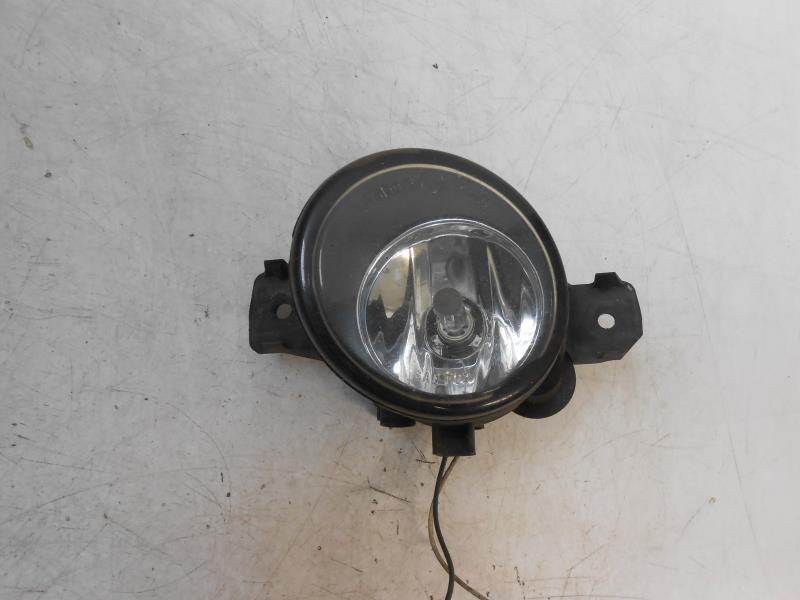 Fendinebbia sinistro (luce)
