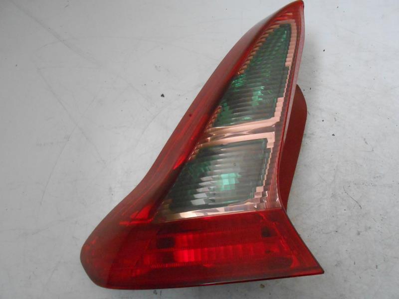 Fanale posteriore principale sinistro (luci)