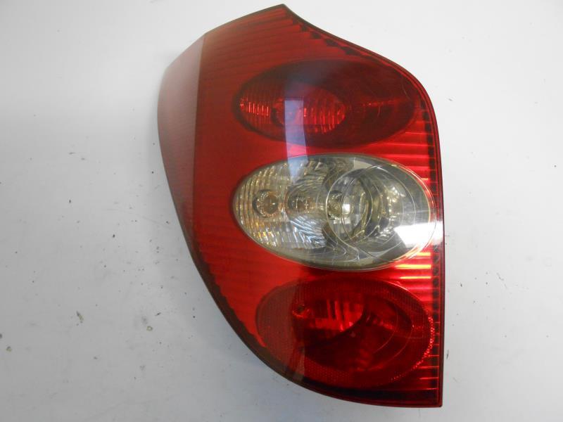 Fanale posteriore principale sinistro (luci)
