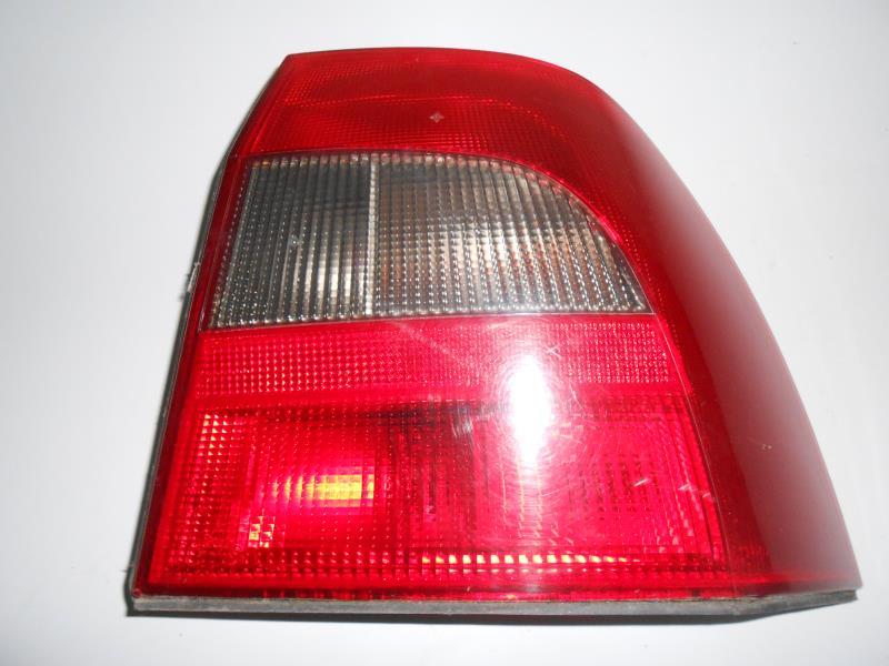 Fanale posteriore principale destro (luci)
