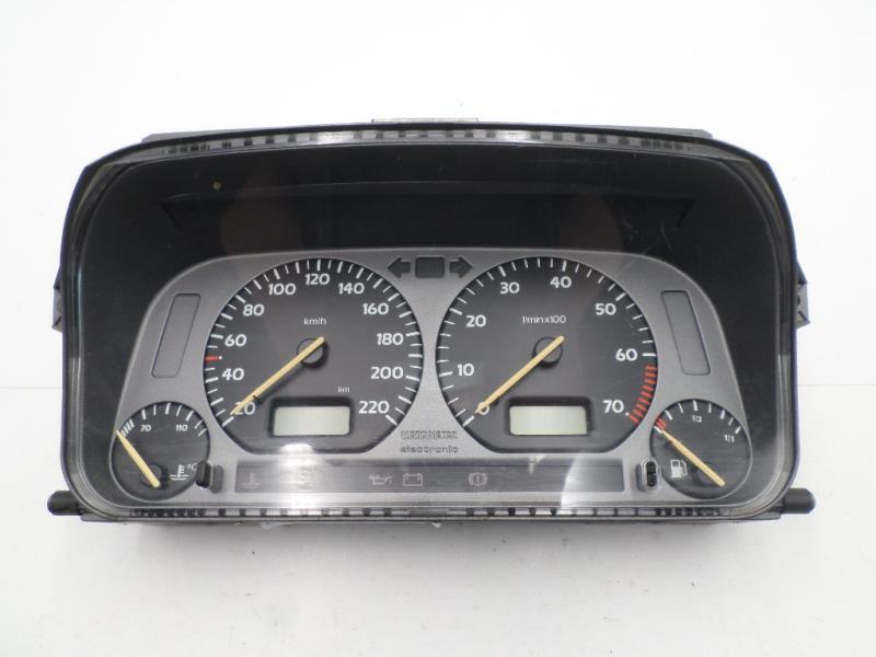 Compteur VOLKSWAGEN VENTO Essence - 1