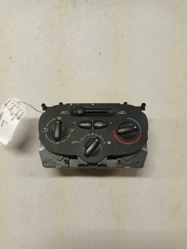 Commande chauffage PEUGEOT 206 Diesel - 1