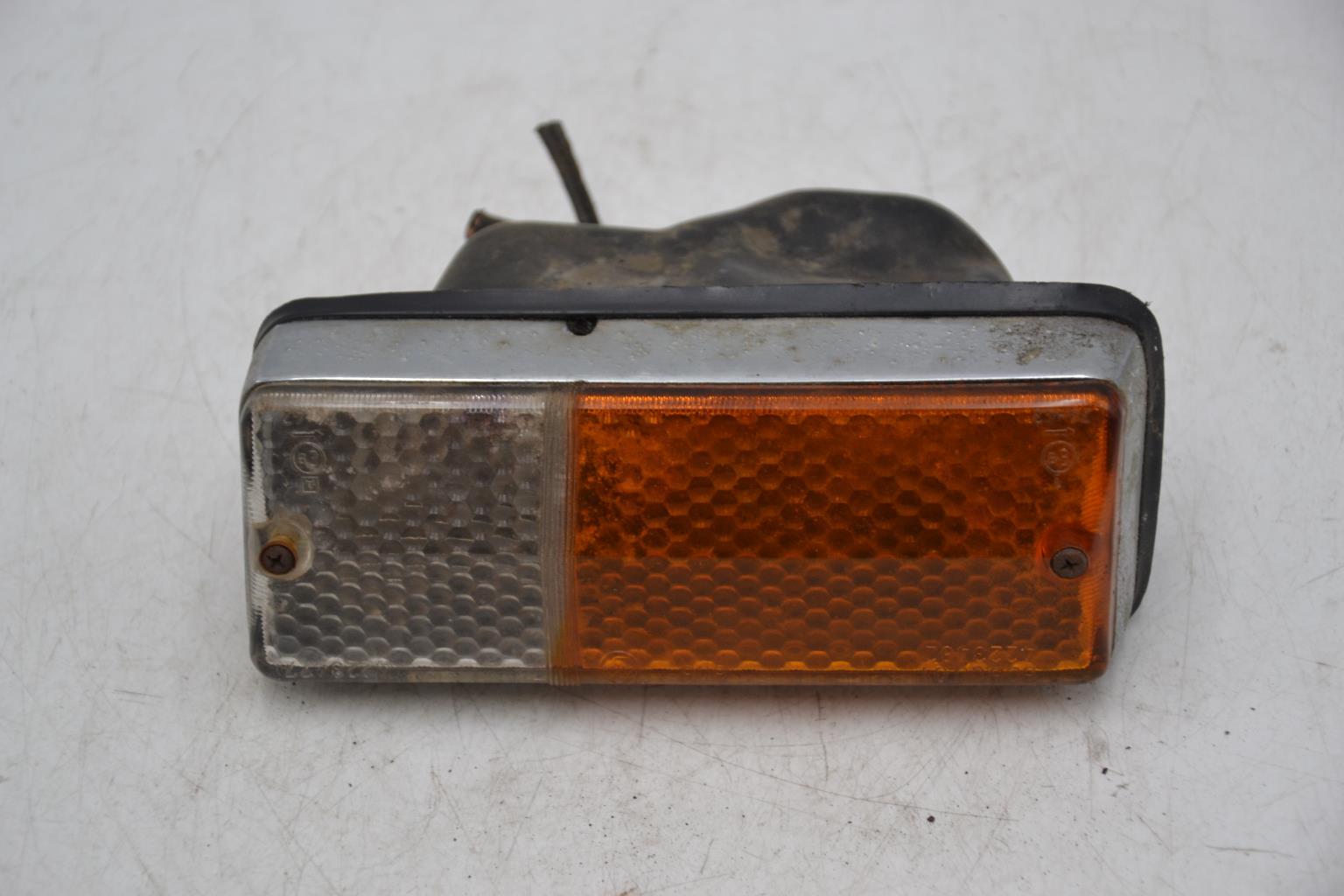 Gruppo ottico anteriore secondario destro (luci)(freccia) LADA NIVA Gasolina - 1