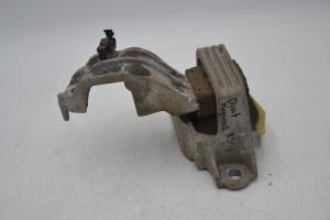 Soporte de motor derecho