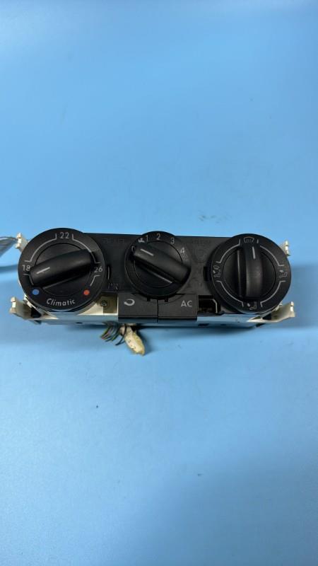 Commande chauffage VOLKSWAGEN POLO 4 PHASE 1  - 1