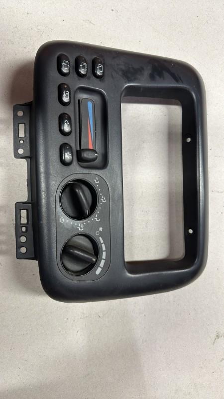 Commande chauffage CHRYSLER VOYAGER 2  - 1