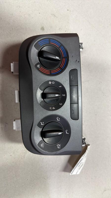 Commande chauffage FIAT PUNTO 3  - 1