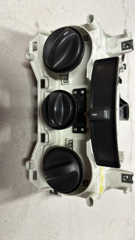 Commande chauffage FIAT PUNTO 2 PHASE 1  - 1