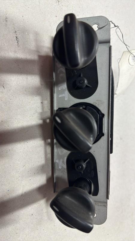 Commande chauffage FORD ESCORT 5 BREAK Diesel - 1