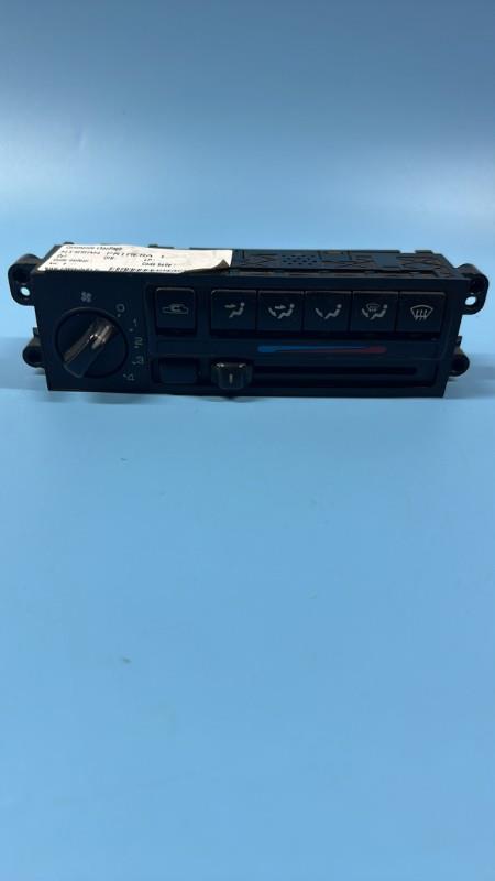 Commande chauffage NISSAN PRIMERA 1  - 1