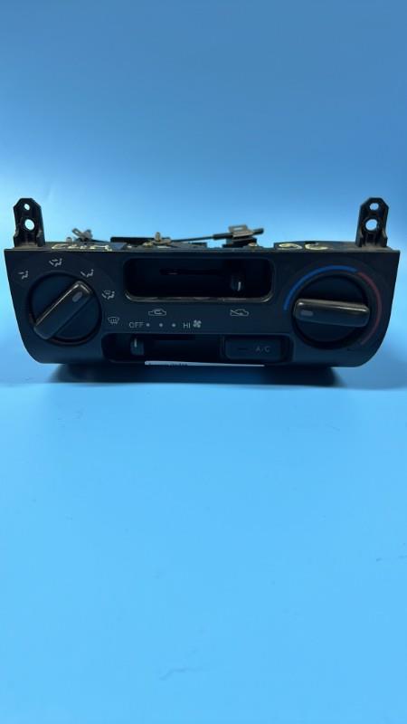 Commande chauffage TOYOTA CARINA 3  - 1