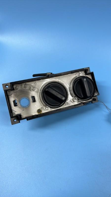 Commande chauffage VOLKSWAGEN POLO 2  - 1