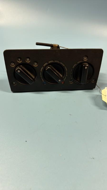 Commande chauffage VOLKSWAGEN POLO 2  - 1