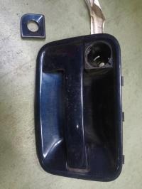 Poignee porte avant gauche