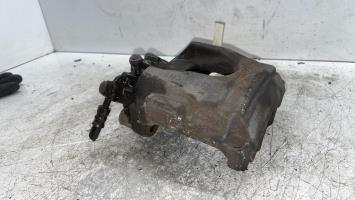 Etrier avant droit (freinage)