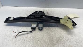 Elevalunas eléctrico delantero izquierdo