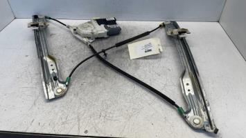 Leve vitre electrique avant droit