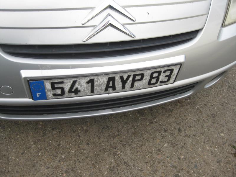 Triangle inferieur avant droit