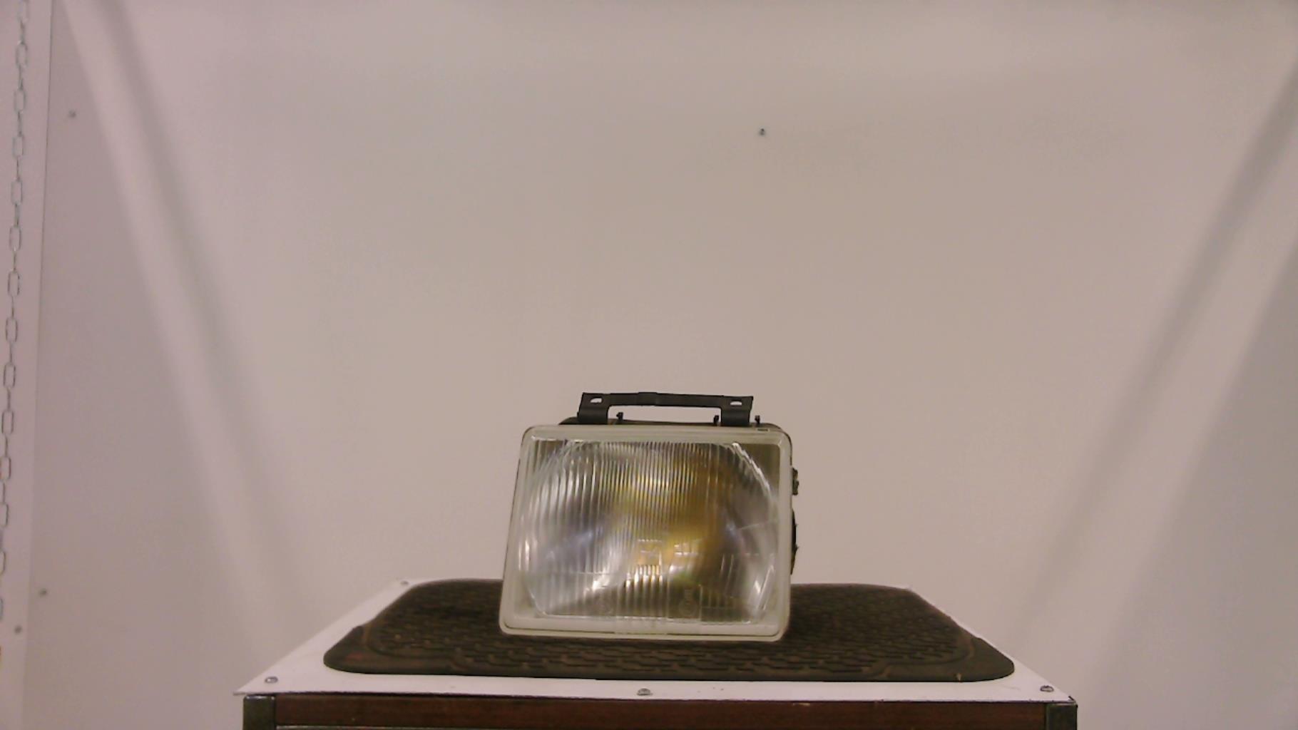 Optique avant principal gauche (feux)(phare)
