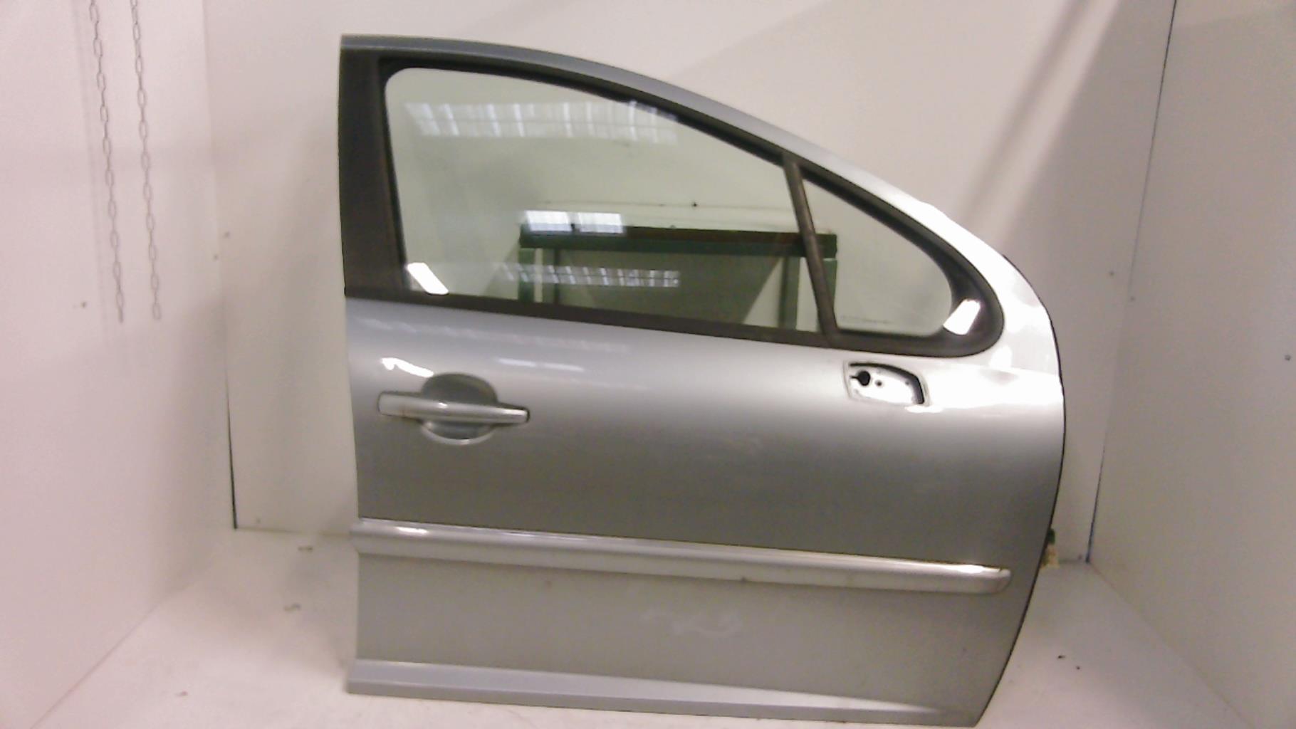 Porte avant droit