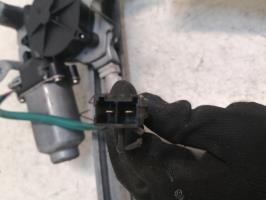 Leve vitre electrique avant gauche