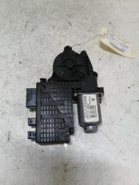 Moteur leve vitre avant droit