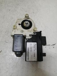 Moteur leve vitre avant gauche