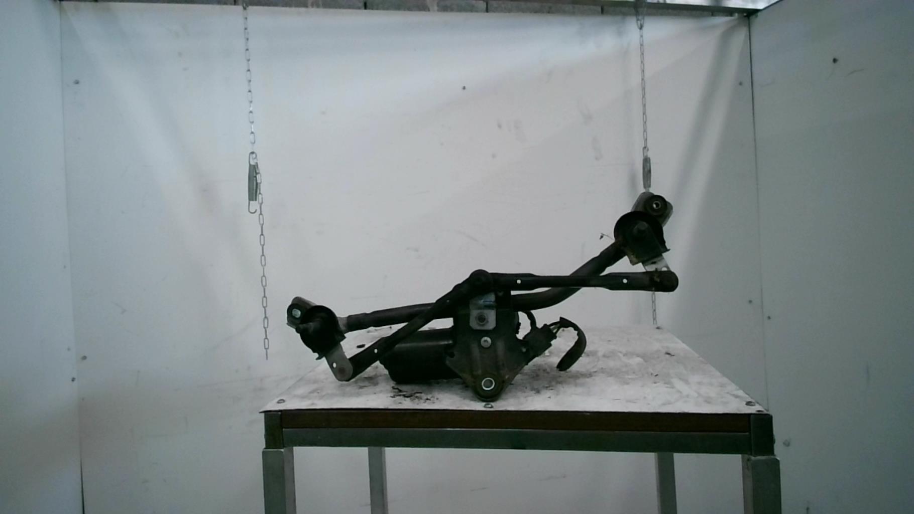 Moteur essuie glace avant