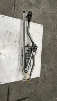 Moteur essuie glace avant