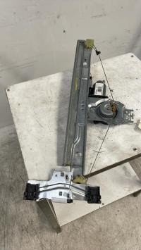 Mecanisme de leve vitre electrique avant gauche