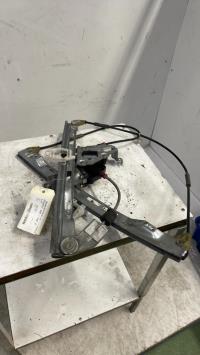 Mecanisme de leve vitre electrique avant gauche