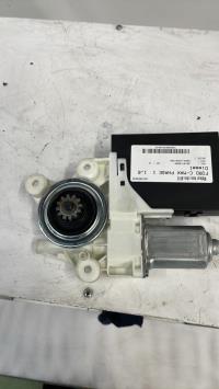 Moteur leve vitre avant droit